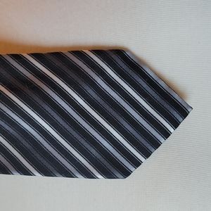 Geoffrey Beene black and silver tie